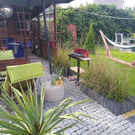 Cosmos & Champion Bed & Breakfast *