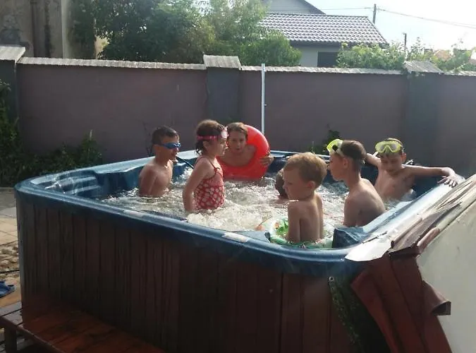 Cosmos & Champion Отель типа 